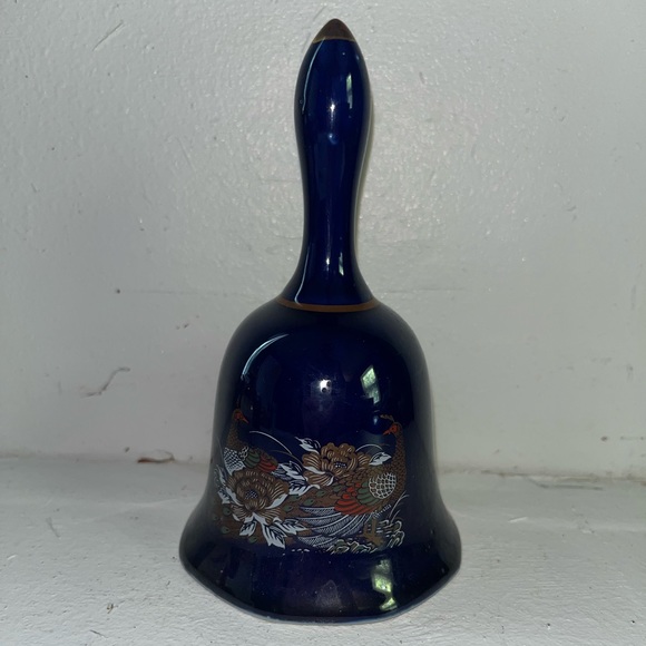 Vintage Glass Bell - Picture 1 of 6
